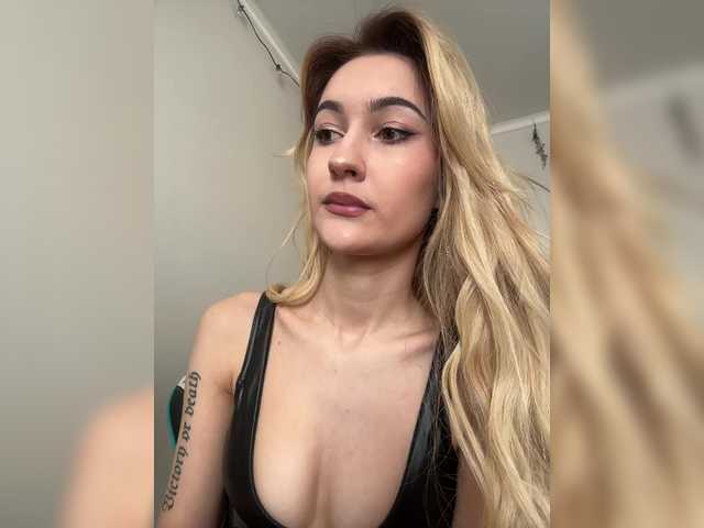 Live sex webcam photo for -Lana-Chester- #290535193