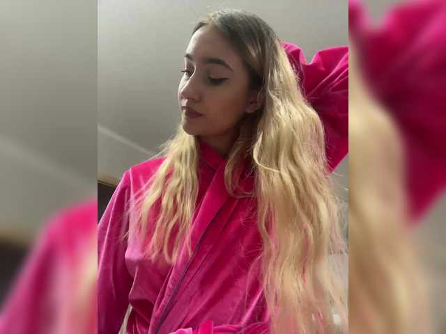 Live sex webcam photo for -Lana-Chester- #291009883