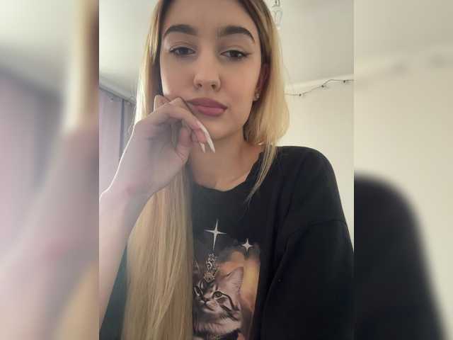 Live sex webcam photo for -Lana-Chester- #291070744