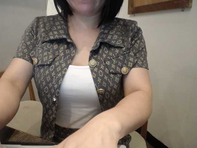 Live sex webcam photo for -Layla- #276105522