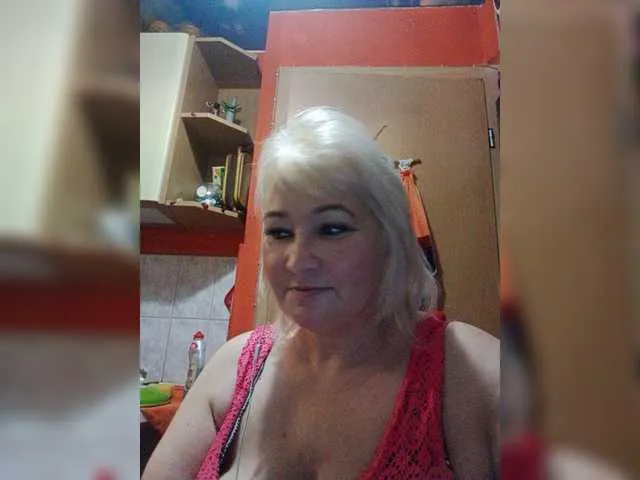 Live sex webcam photo for -Ledi-X- #271870284