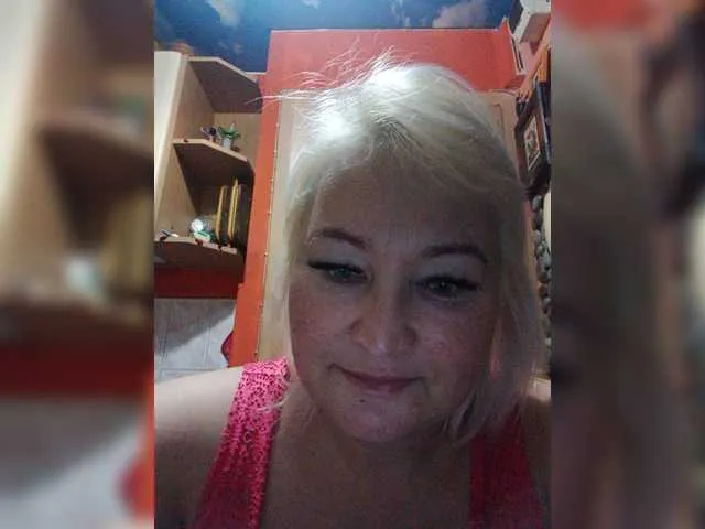 Live sex webcam photo for -Ledi-X- #271941372