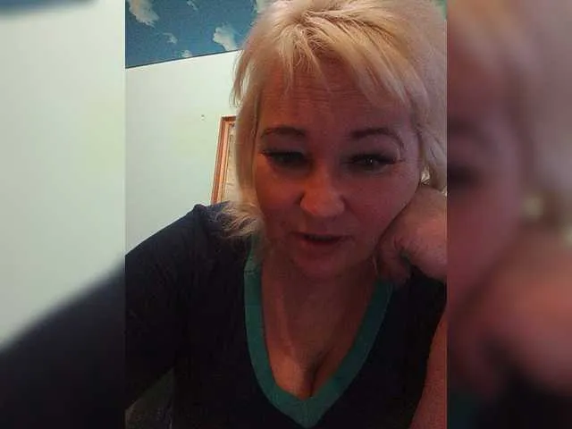 Live sex webcam photo for -Ledi-X- #272129903