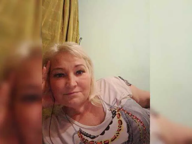 Live sex webcam photo for -Ledi-X- #272135615