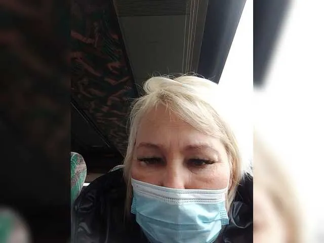 Live sex webcam photo for -Ledi-X- #272174144