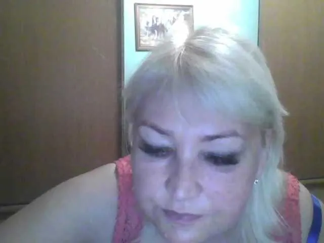 Live sex webcam photo for -Ledi-X- #273603963