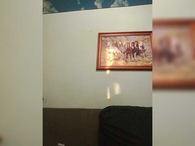 Live sex webcam photo for -Ledi-X- #273677771