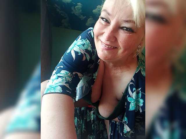 Live sex webcam photo for -Ledi-X- #273771656