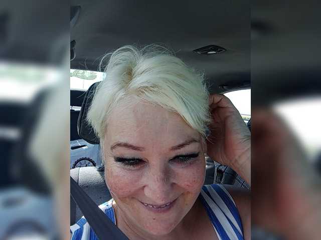 Live sex webcam photo for -Ledi-X- #274219914