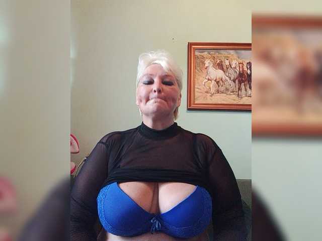 Live sex webcam photo for -Ledi-X- #274388950