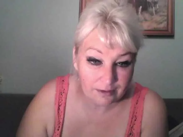 Live sex webcam photo for -Ledi-X- #274638700