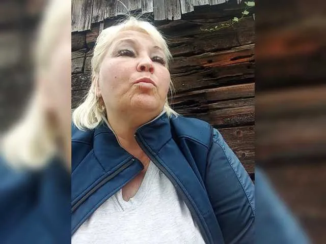 Live sex webcam photo for -Ledi-X- #276022821