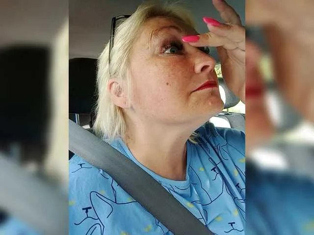 Live sex webcam photo for -Ledi-X- #276026735