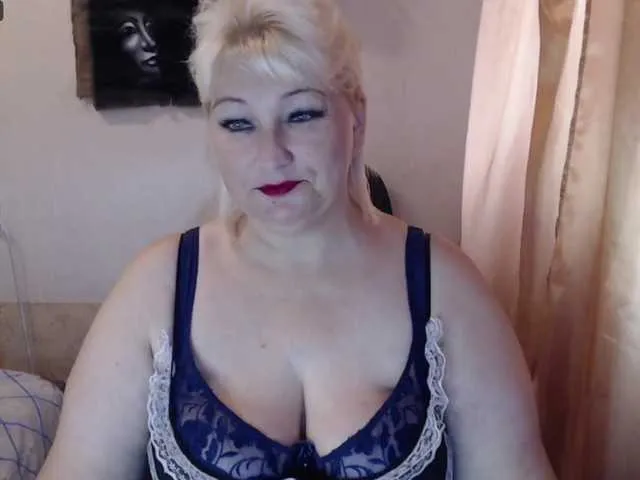 Live sex webcam photo for -Ledi-X- #276382526