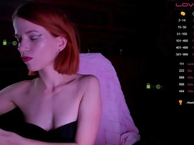 Live sex webcam photo for -LeeLoo- #276614860