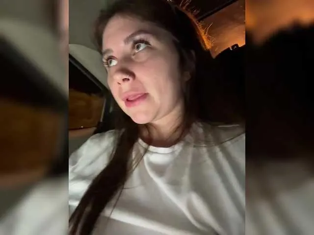 Live sex webcam photo for -LeiaProseccina- #292096164