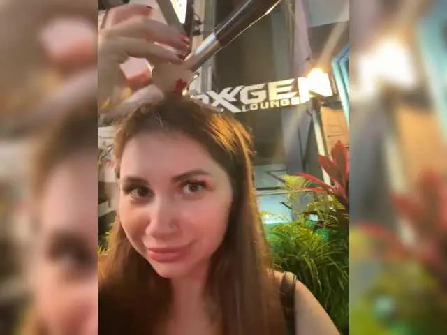 Live sex webcam photo for -LeiaProseccina- #292183890