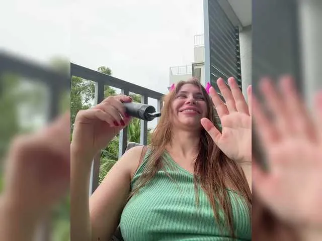 Live sex webcam photo for -LeiaProseccina- #292193391