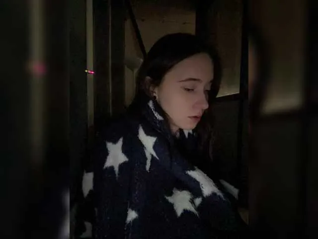 Live sex webcam photo for -LittleFairy- #290831955