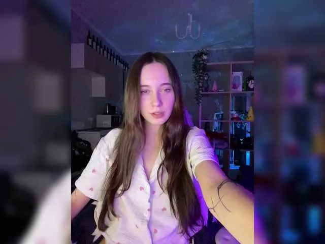 Live sex webcam photo for -LittleFairy- #290837639