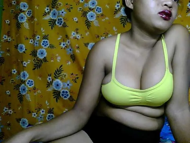 Live sex webcam photo for -Lolly- #273396943
