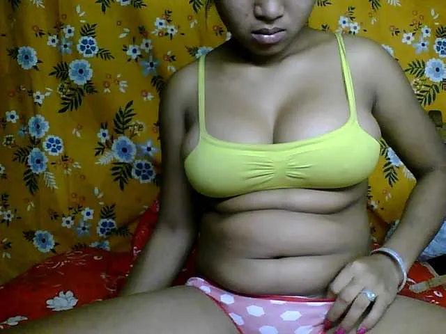 Live sex webcam photo for -Lolly- #273472637