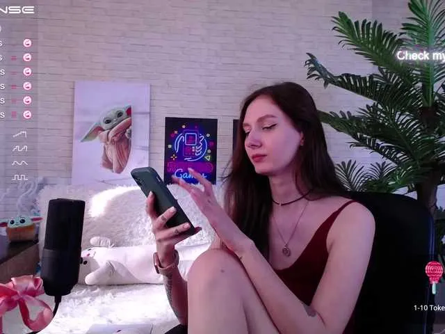 Live sex webcam photo for -Lovely #275646087