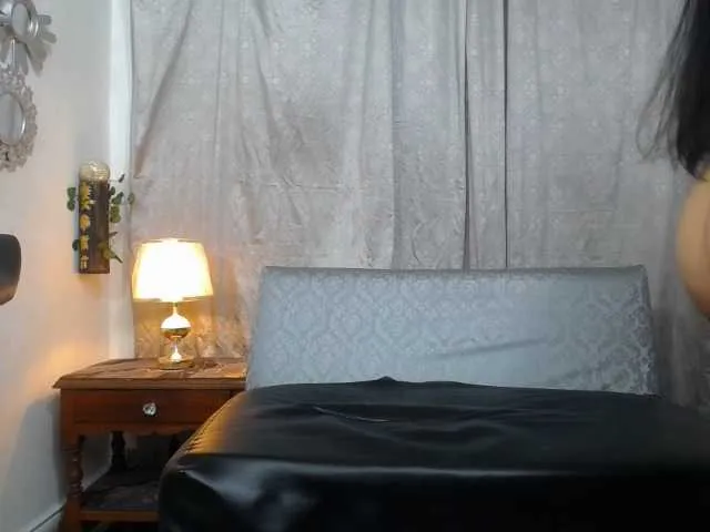 Live sex webcam photo for -MULAN- #291870400