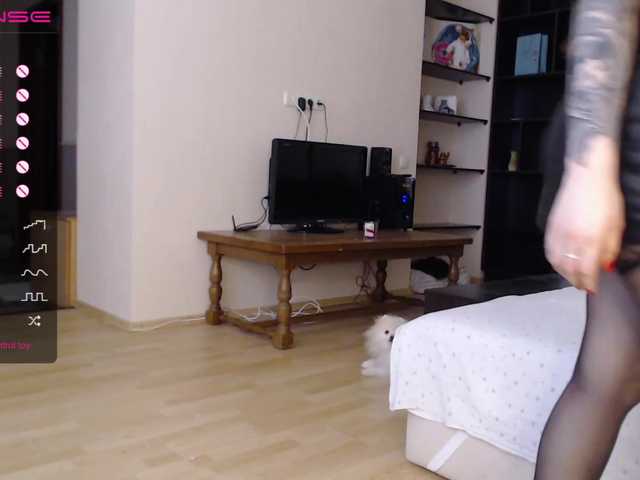 Live sex webcam photo for -MaybeBaby- #272875578