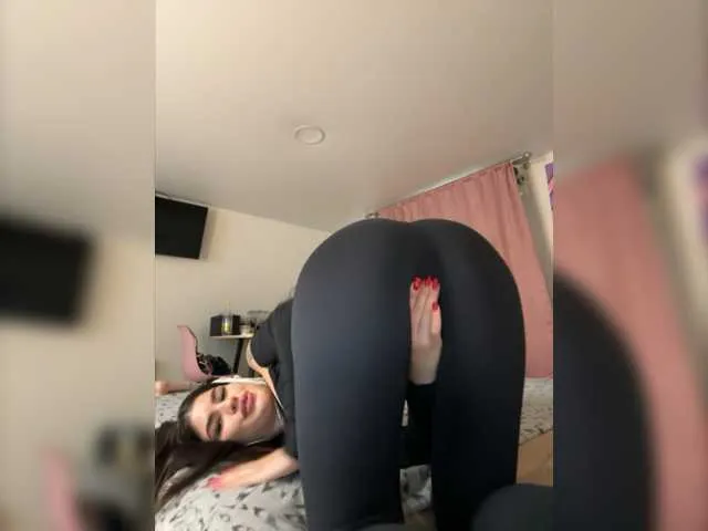 Live sex webcam photo for -MaybeBaby- #276285375