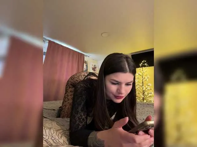 Live sex webcam photo for -MaybeBaby- #291036820