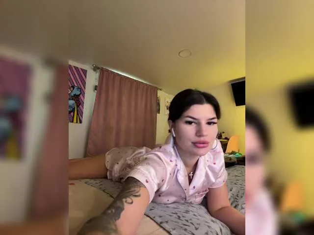 Live sex webcam photo for -MaybeBaby- #292089189