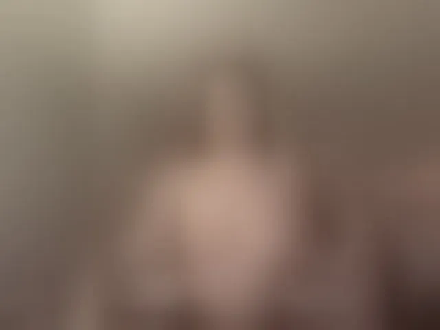 Live sex webcam photo for -MaybeBaby- #293837658