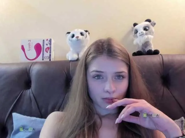 Live sex webcam photo for -Melissa- #272364492