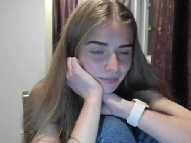 Live sex webcam photo for -Melissa- #273396148