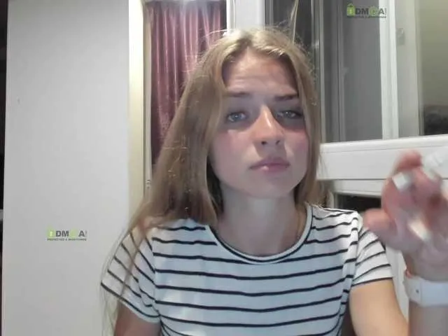 Live sex webcam photo for -Melissa- #274383999