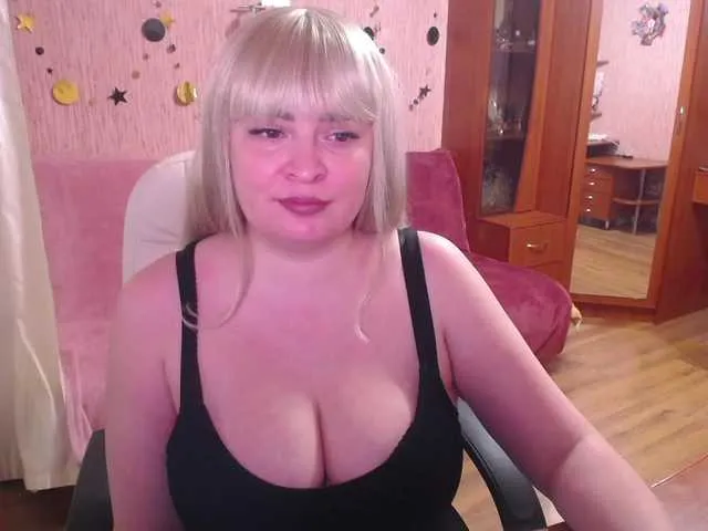 Live sex webcam photo for -MeowMeow- #290954994