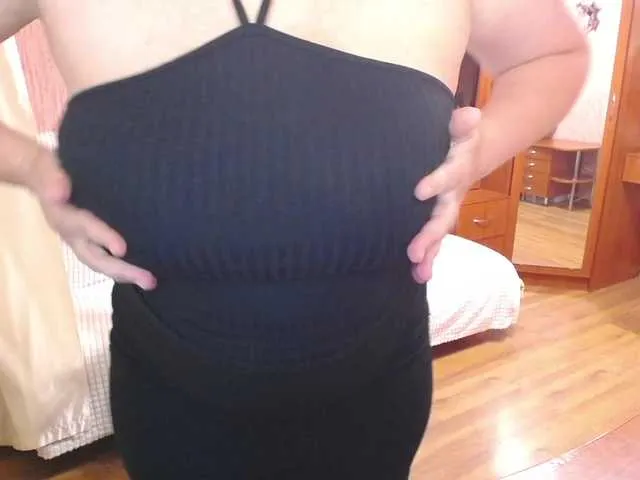 Live sex webcam photo for -MeowMeow- #291314329