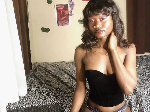 Live sex webcam photo for -Mirage #293718906