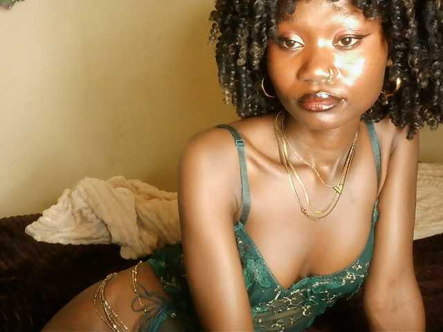 Live sex webcam photo for -Mirage #294062041