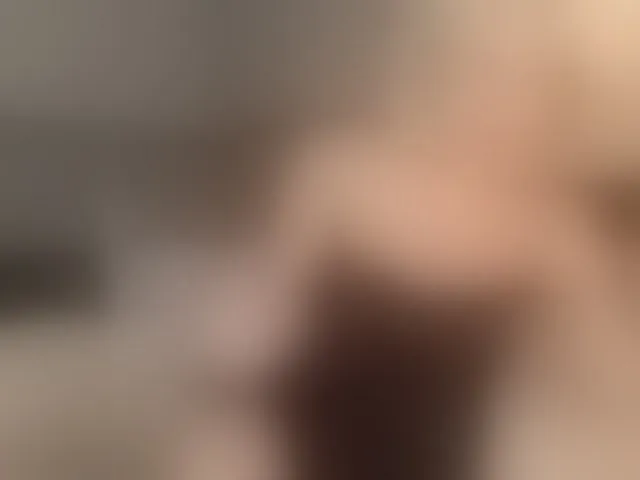 Live sex webcam photo for -Molly- #293896015