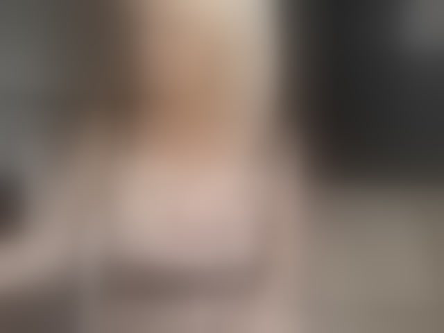 Live sex webcam photo for -Molly- #294003032