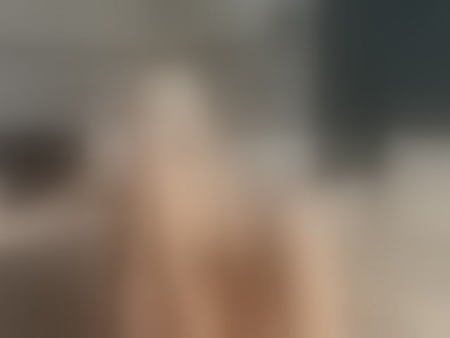 Live sex webcam photo for -Molly- #294222346