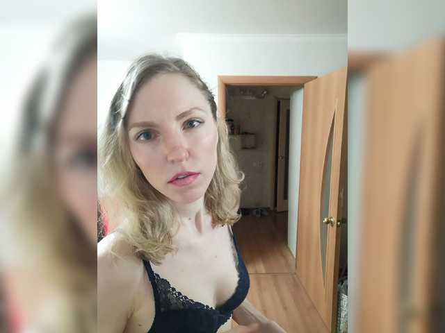 Live sex webcam photo for -My-Girl- #274638898