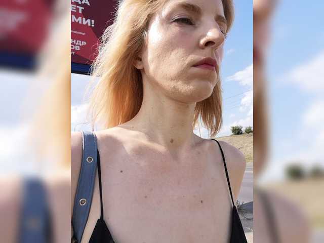 Live sex webcam photo for -My-Girl- #275888159