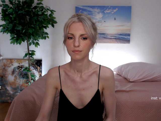 Live sex webcam photo for -My-Girl- #277623755