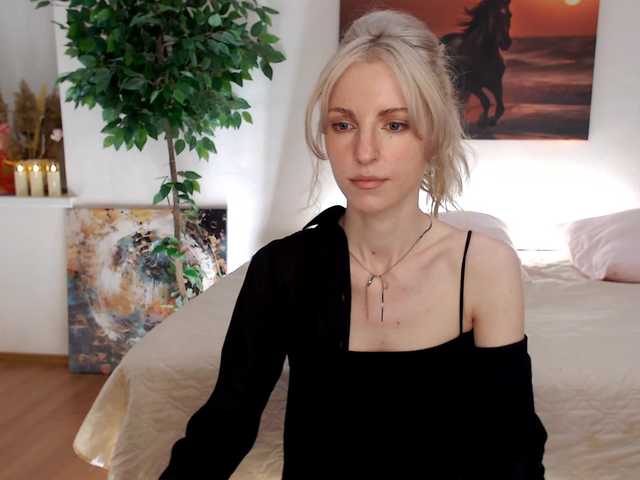 Live sex webcam photo for -My-Girl- #277648109