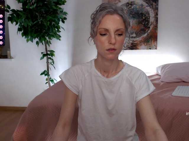 Live sex webcam photo for -My-Girl- #277747880