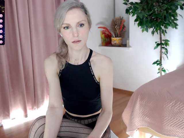 Live sex webcam photo for -My-Girl- #277767723