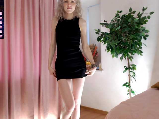 Live sex webcam photo for -My-Girl- #277804142